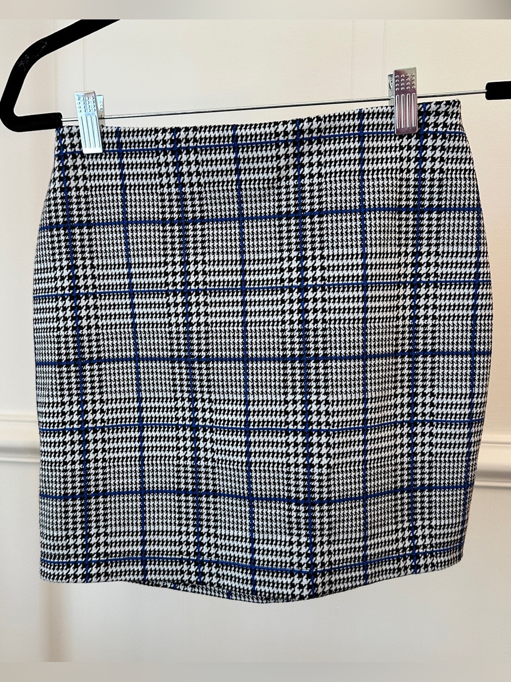 Express Houndstooth Plaid Mini Skirt Black White Blue XS
